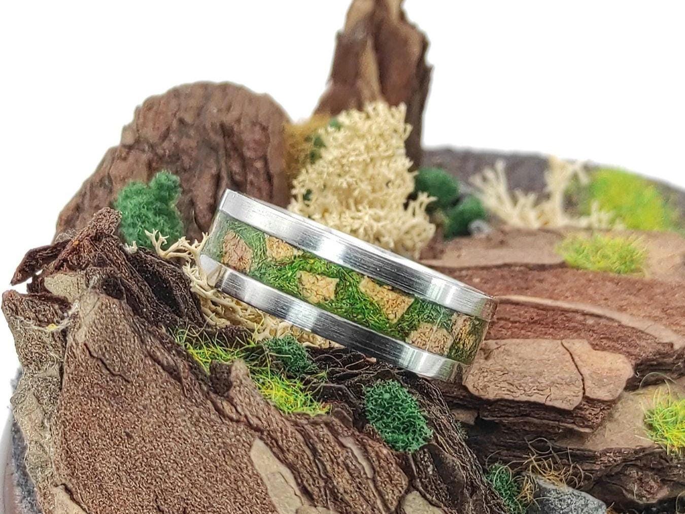Metal Ring & Cork Ring & Realistic Grass Inlay