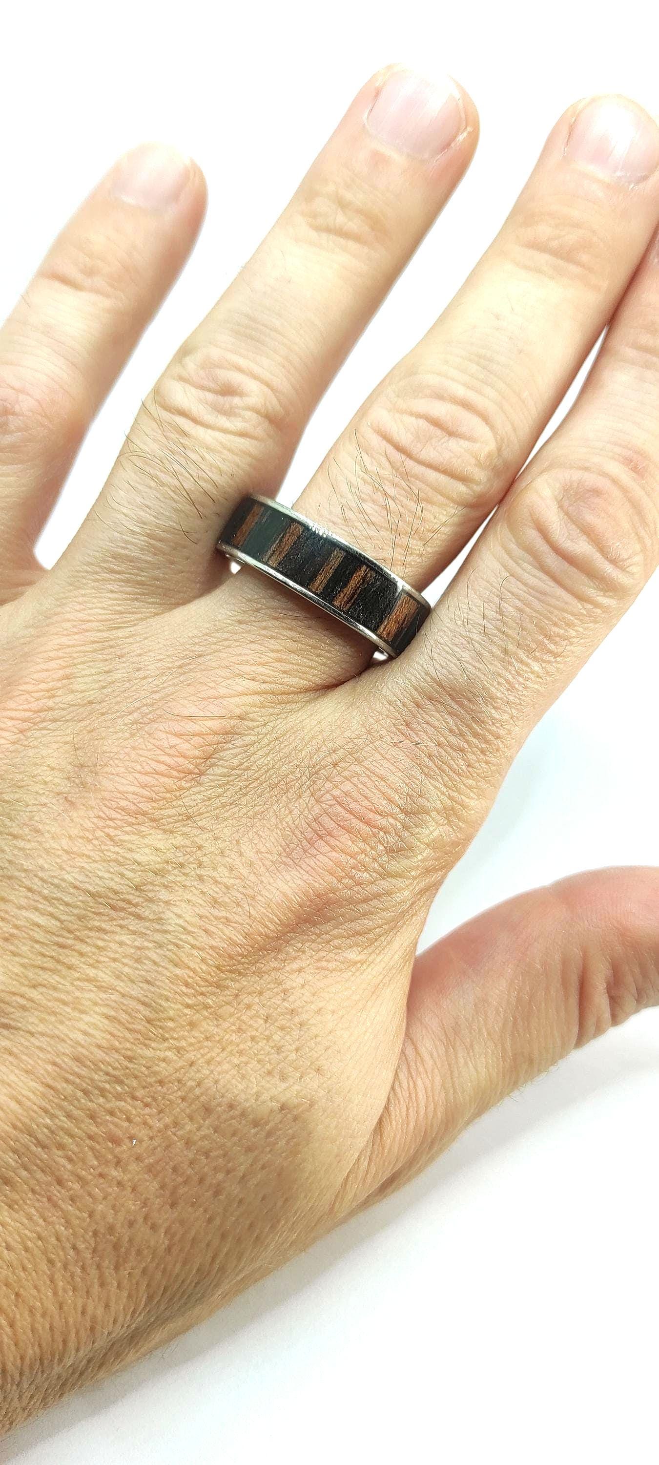 Ebny and Metal Ring