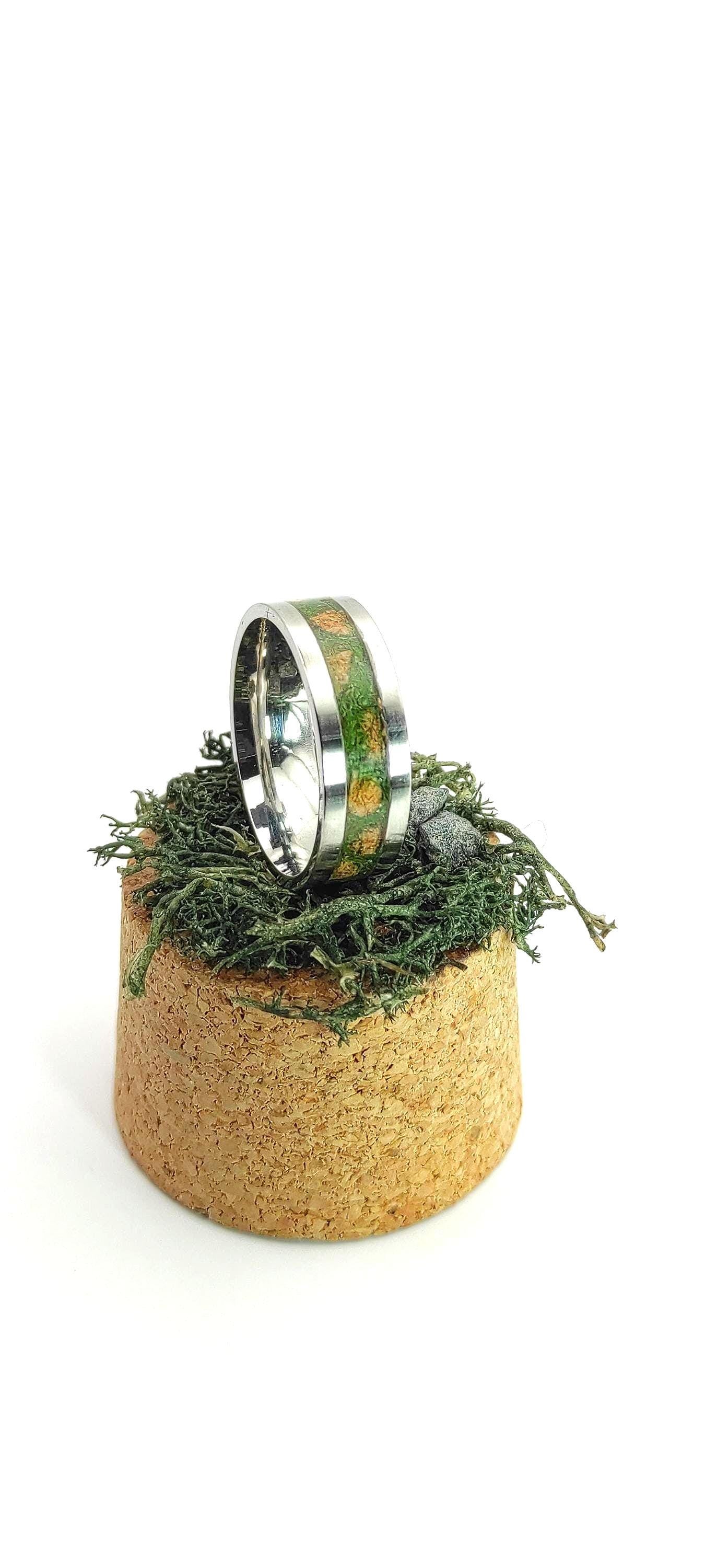 Metal Ring & Cork Ring & Realistic Grass Inlay