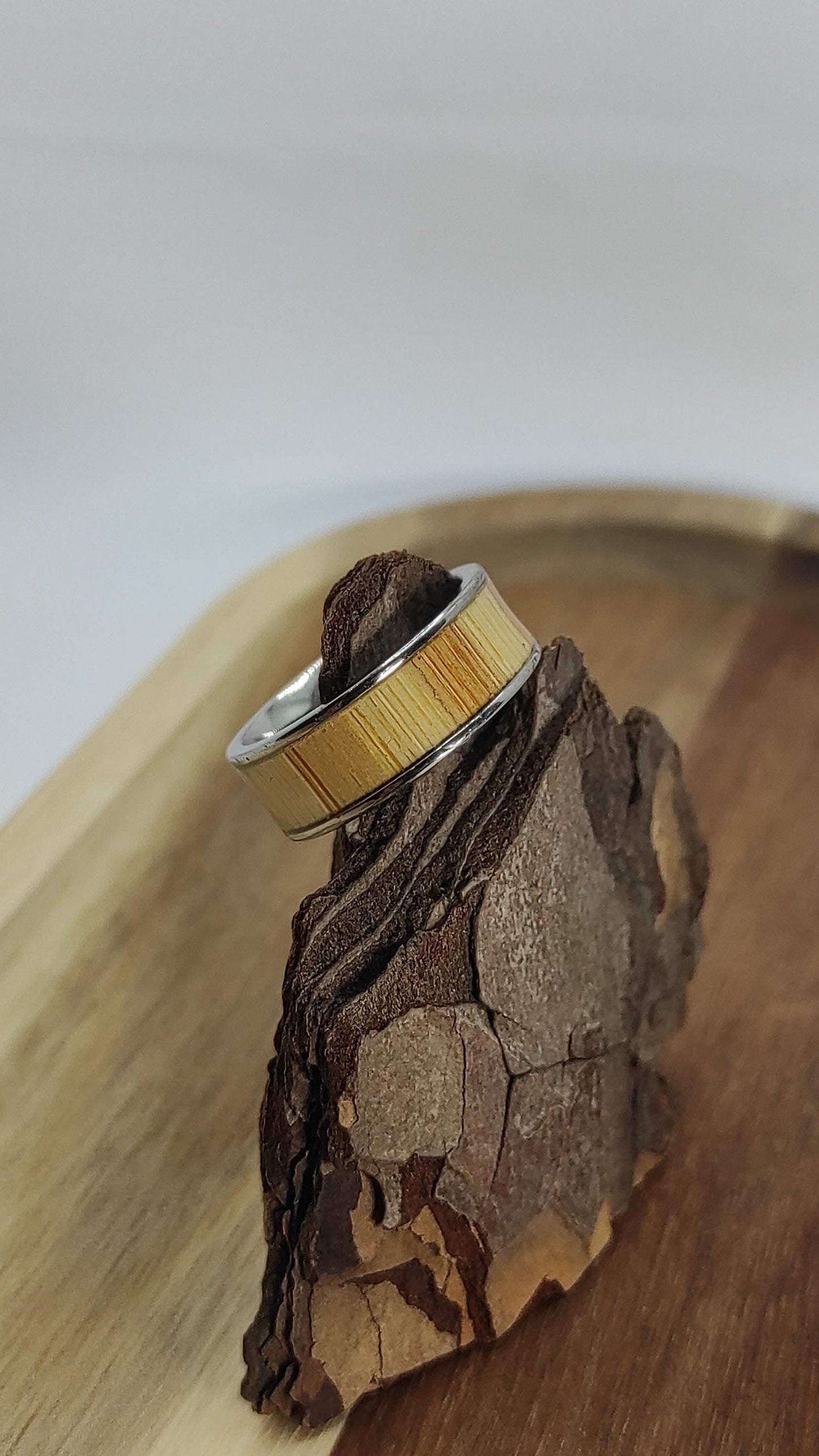 Metal & Caramel Bamboo Venner