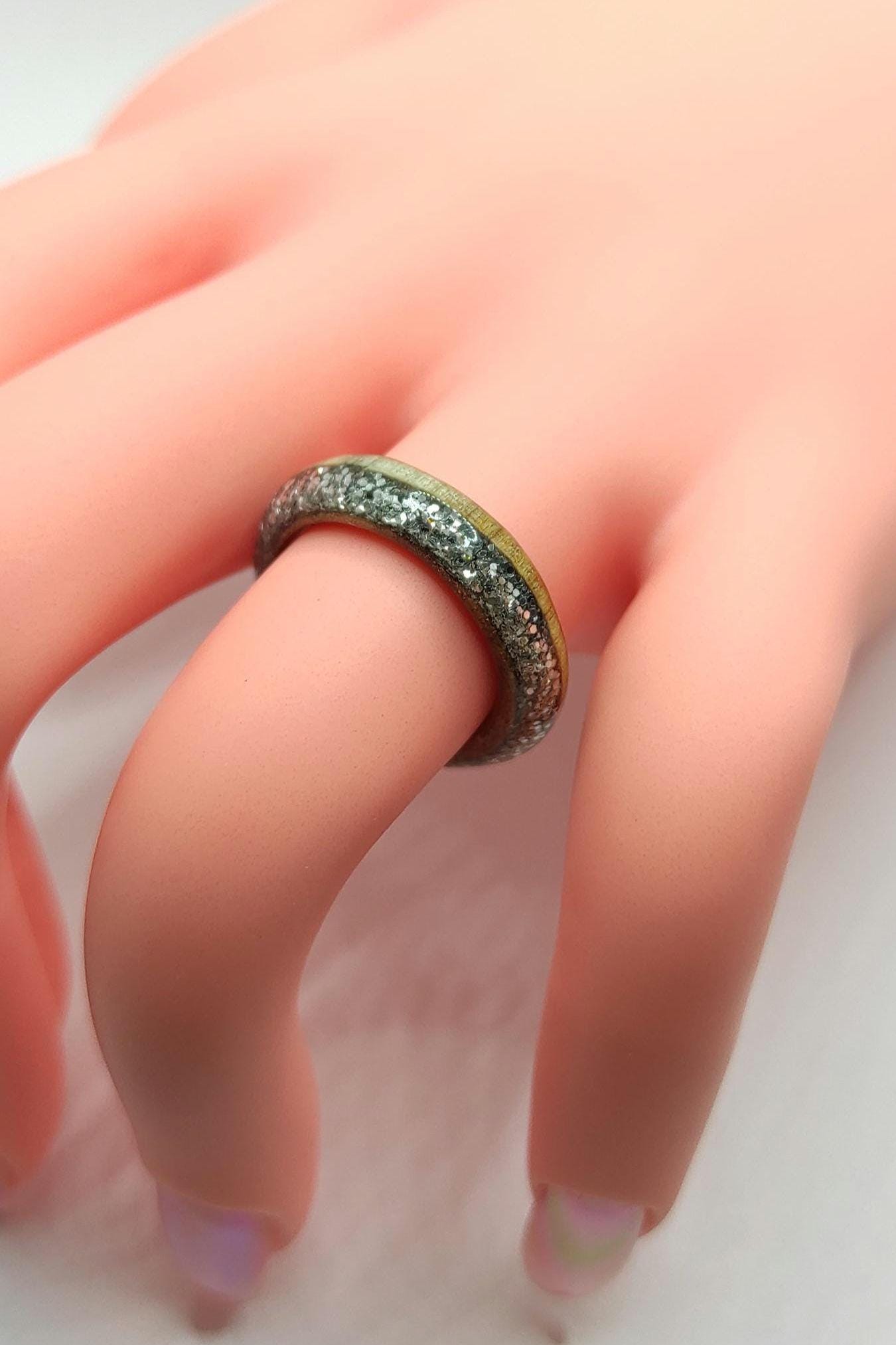 Whispering Willow Ring – Eco-Friendly Handmade Wooden Band with Silver Glitter Inlay