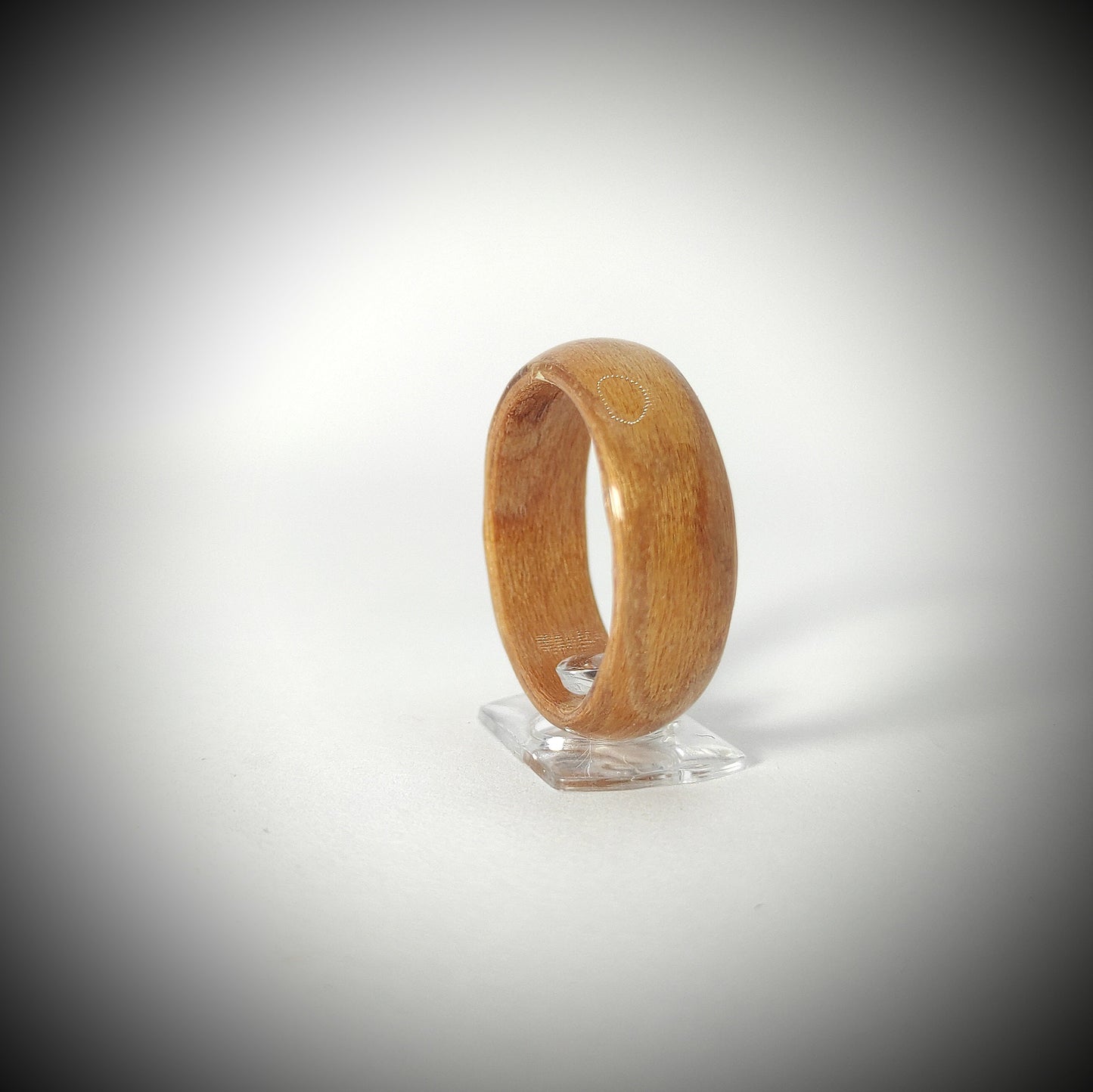 BentWood Blur Ring