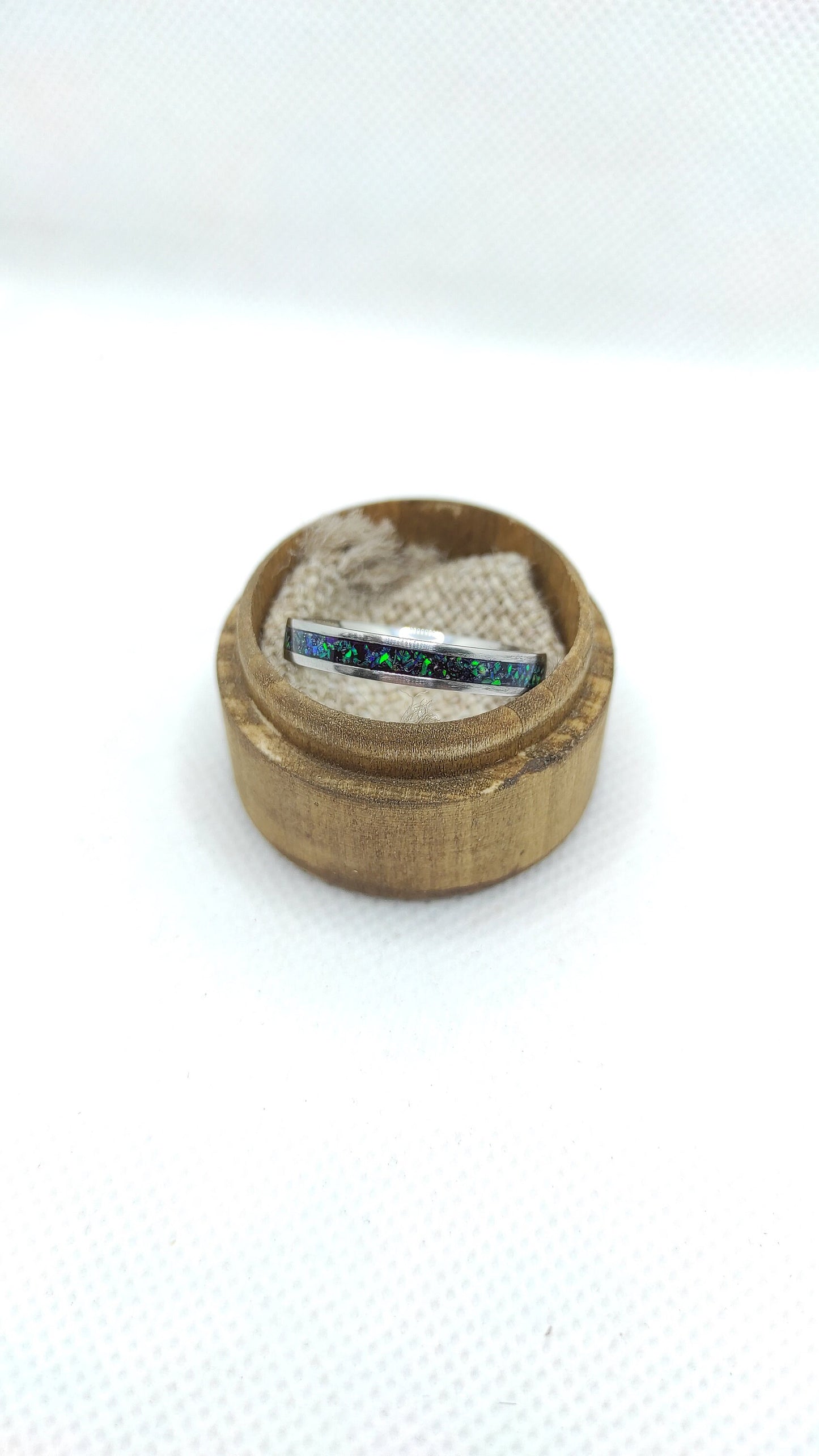 Pierścionek z zielonym opalem typu sapphire - WoodRingsByJet