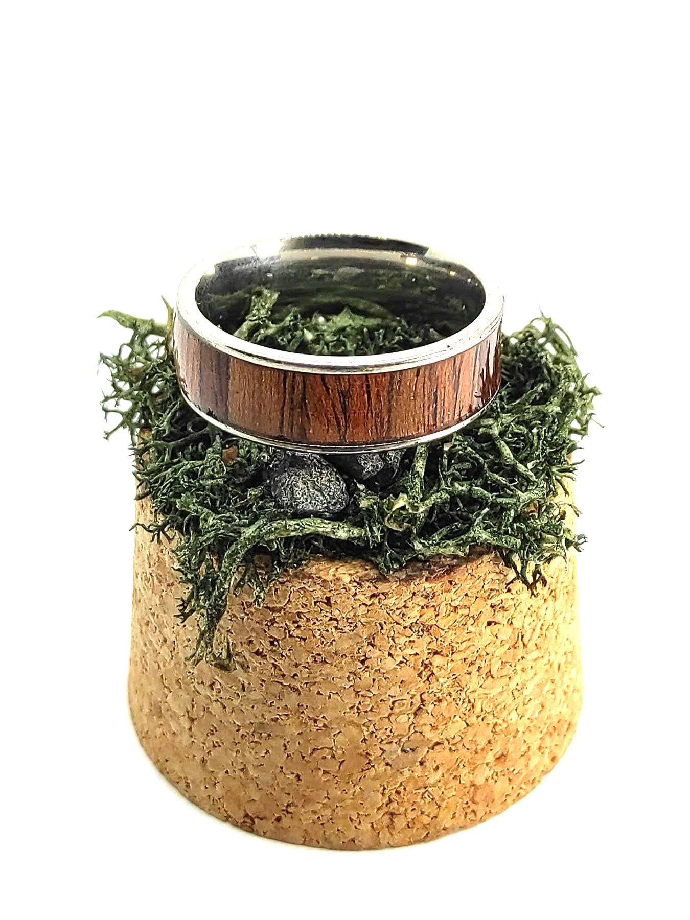 Rosewood Veneer & Metal Ring