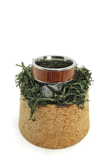 Męski pierścionek z drewna teakowego i metalu – ręcznie robiony, stylowy pierścionek drewniano-metalowy dla niego - WoodRingsByJet