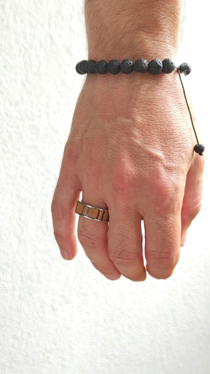 Męski pierścionek z chirurgicznej stali i intarsją z drewna Zebrano – unikalny dodatek dla mężczyzn - WoodRingsByJet