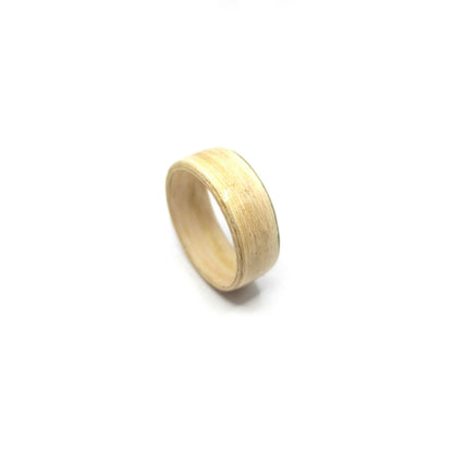 Minimalistyczna obrączka drewniana z wybielonego dębu – unisex, ręcznie robiona, ekologiczna - WoodRingsByJet