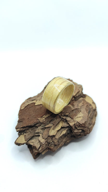 Ręcznie wykonana obrączka z brzozy – ekologiczny pierścionek unisex 3–8 mm - WoodRingsByJet