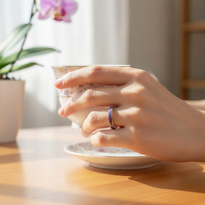 Neon Pink Opal – Ręcznie Robiony Delikatny Pierścionek ze Stali Nierdzewnej z Wkładką z Neonowego Różowego Opalu