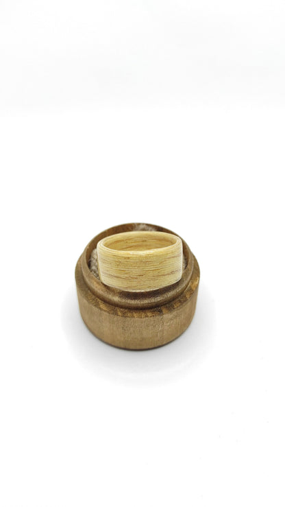 Ręcznie wykonana obrączka z brzozy – ekologiczny pierścionek unisex 3–8 mm - WoodRingsByJet