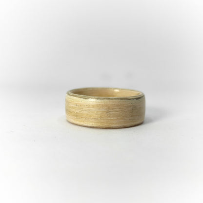 Minimalistyczna obrączka drewniana z wybielonego dębu – unisex, ręcznie robiona, ekologiczna - WoodRingsByJet