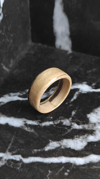 Zebrano — ręcznie wykonana obrączka drewniana (Bentwood) | wodoodporna, uniseks, spersonalizowana - WoodRingsByJet