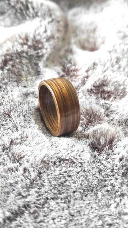 Pierścionek z drewna wenge - ręcznie robiony unisex / naturalna obrączka eko - WoodRingsByJet