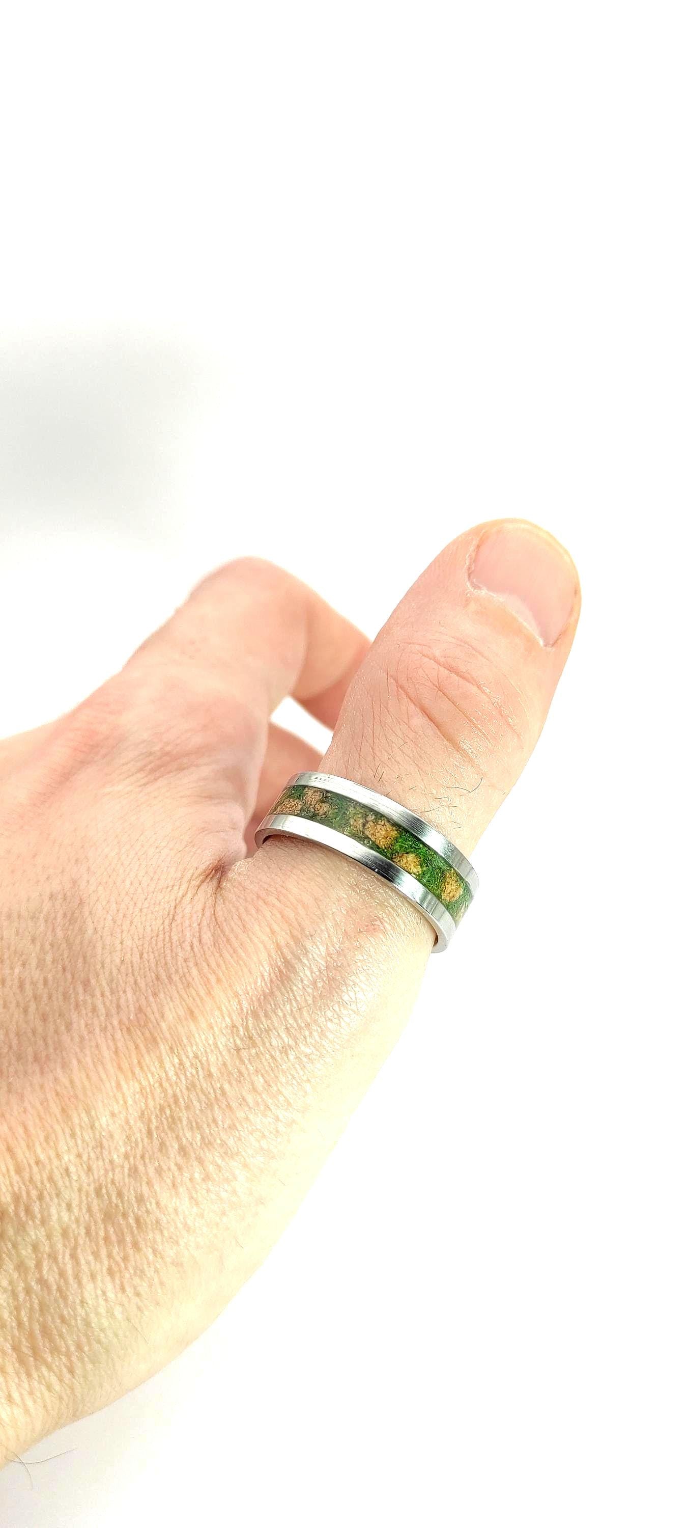 Metal Ring & Cork Ring & Realistic Grass Inlay