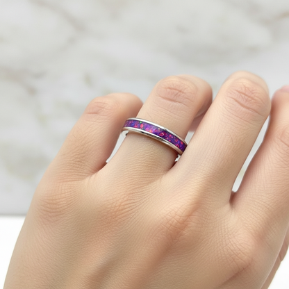 Fioletowy Blask – Handmade Pierścionek z Purpurowym Opalem i Stali Szlachetnej