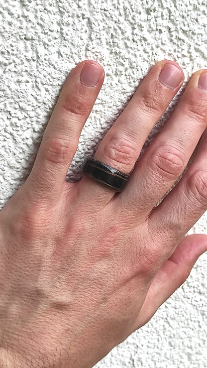 Zebrawood – ręcznie robiona obrączka unisex z drewna, minimalistyczny pierścionek - WoodRingsByJet