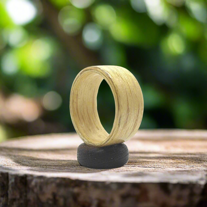 Ręcznie wykonana obrączka z brzozy – ekologiczny pierścionek unisex 3–8 mm - WoodRingsByJet
