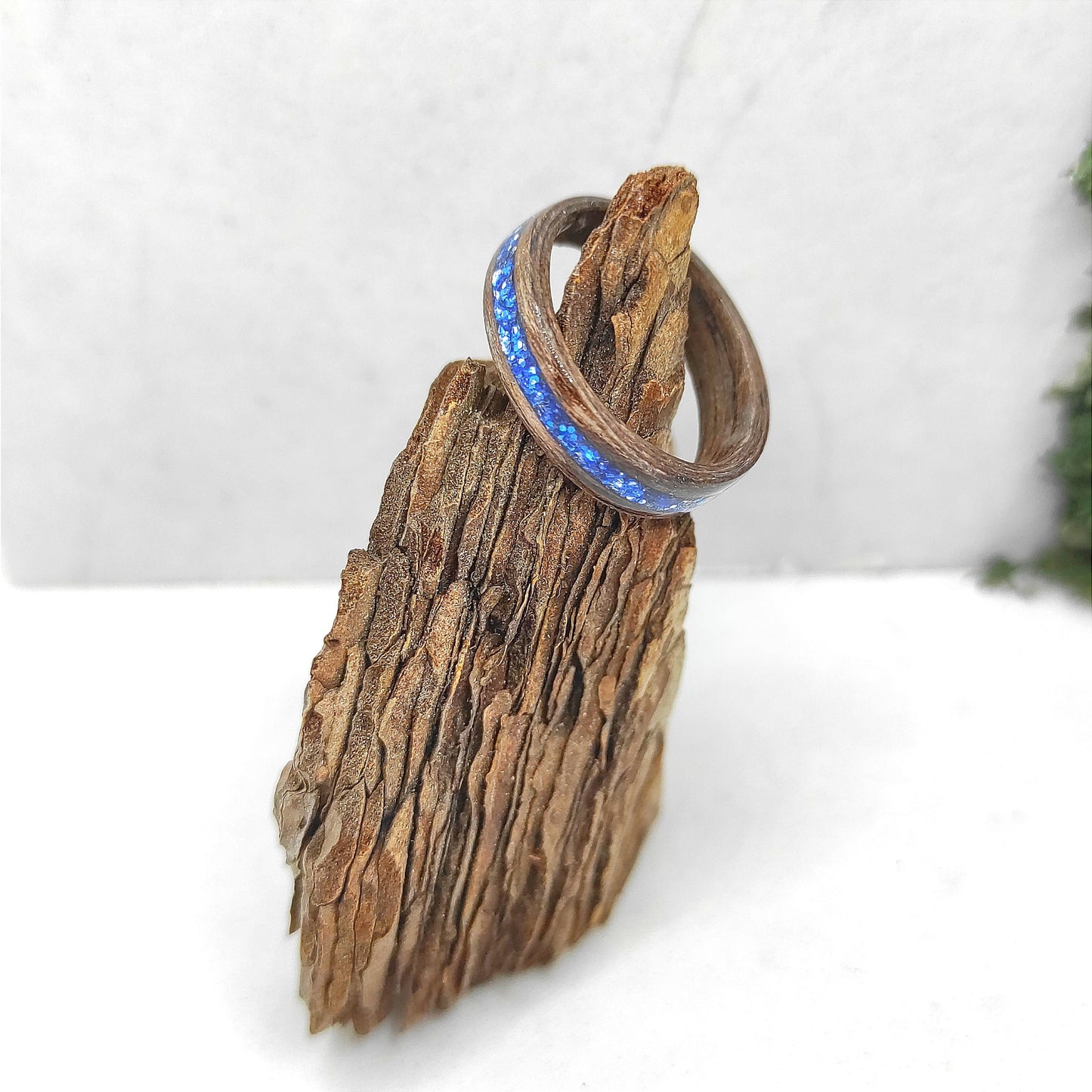 Darek Oak Wood Ring & Blue Glitter For Her