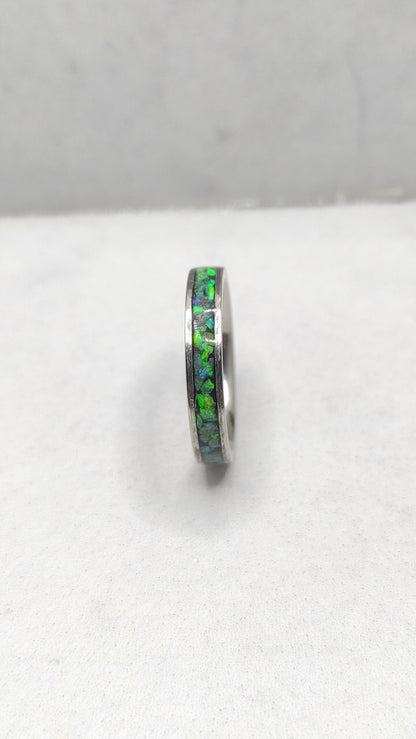 Pierścionek z zielonym opalem - WoodRingsByJet